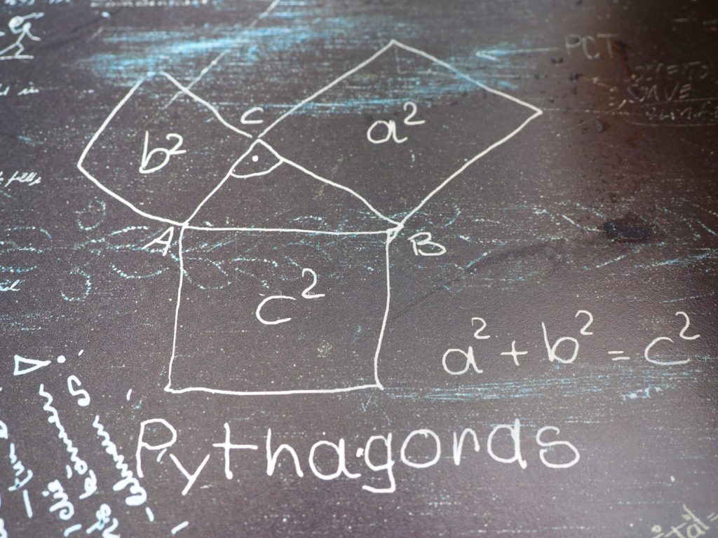 3 Kegunaan Rumus Teorema Pythagoras dalam Kehidupan Sehari-Hari