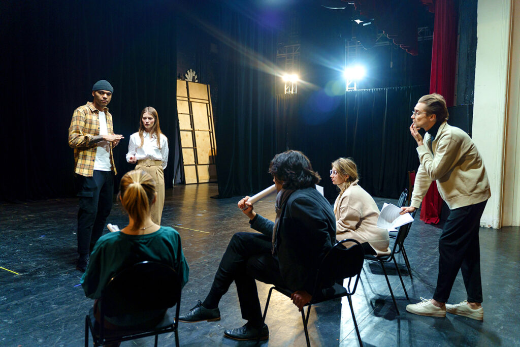 Metode Pembelajaran Teatrikal: Cara Baru Guru Untuk Memotivasi Siswa di Ruang Kelas