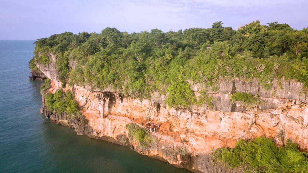 Mengenal Pulau Gili Iyang: Pulau dengan Oksigen Terbaik Kedua di Dunia