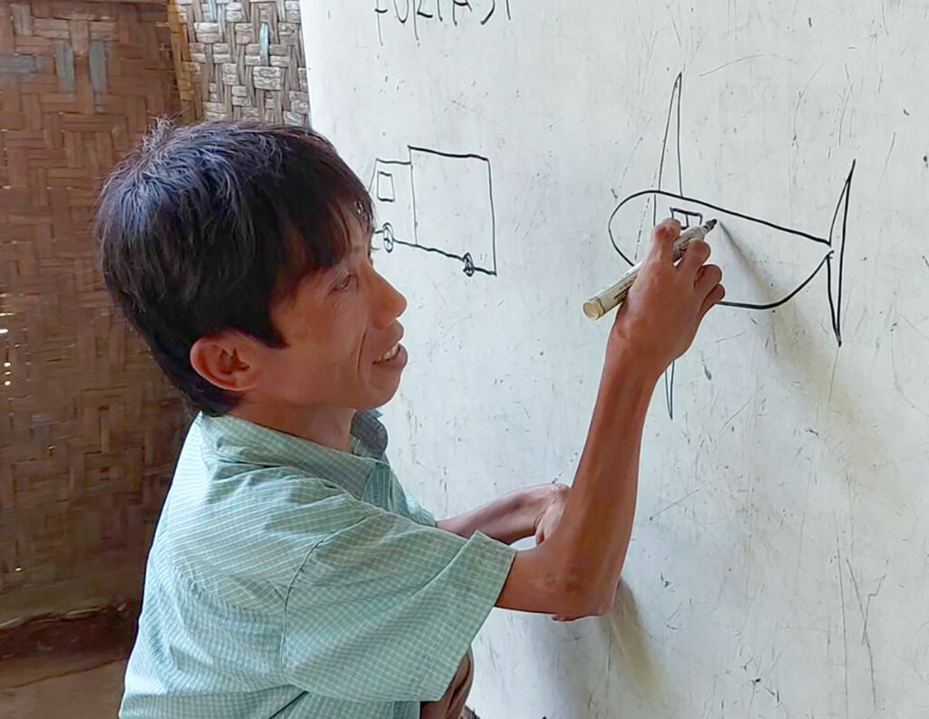 Kisah Sumadi Azhar: Guru Difabel untuk Anak Pendalaman yang Penuh Inspirasi
