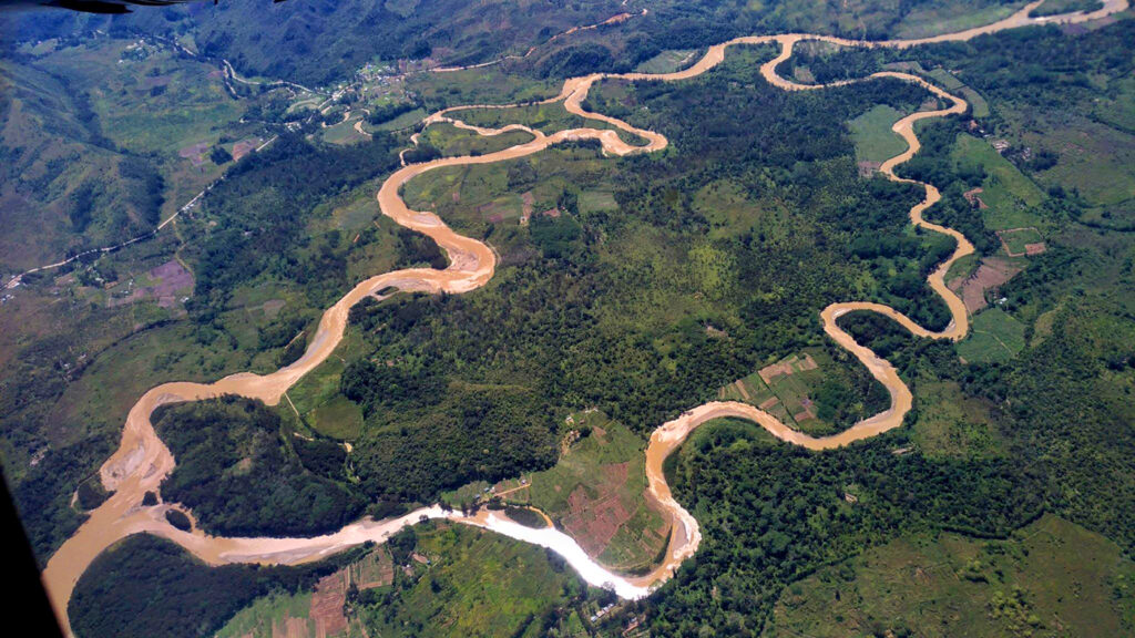 Yuk Ketahui Daftar 5 Sungai Terpanjang di Indonesia