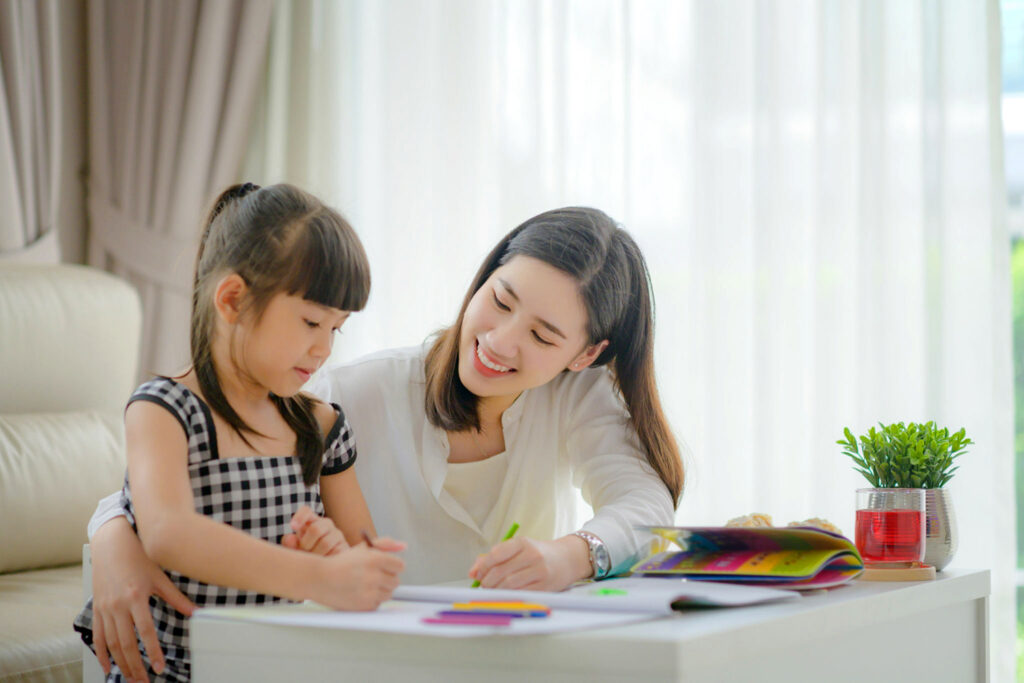 Mengenal 5 Kelebihan & Kekurangan Homeschooling Bagi Anak