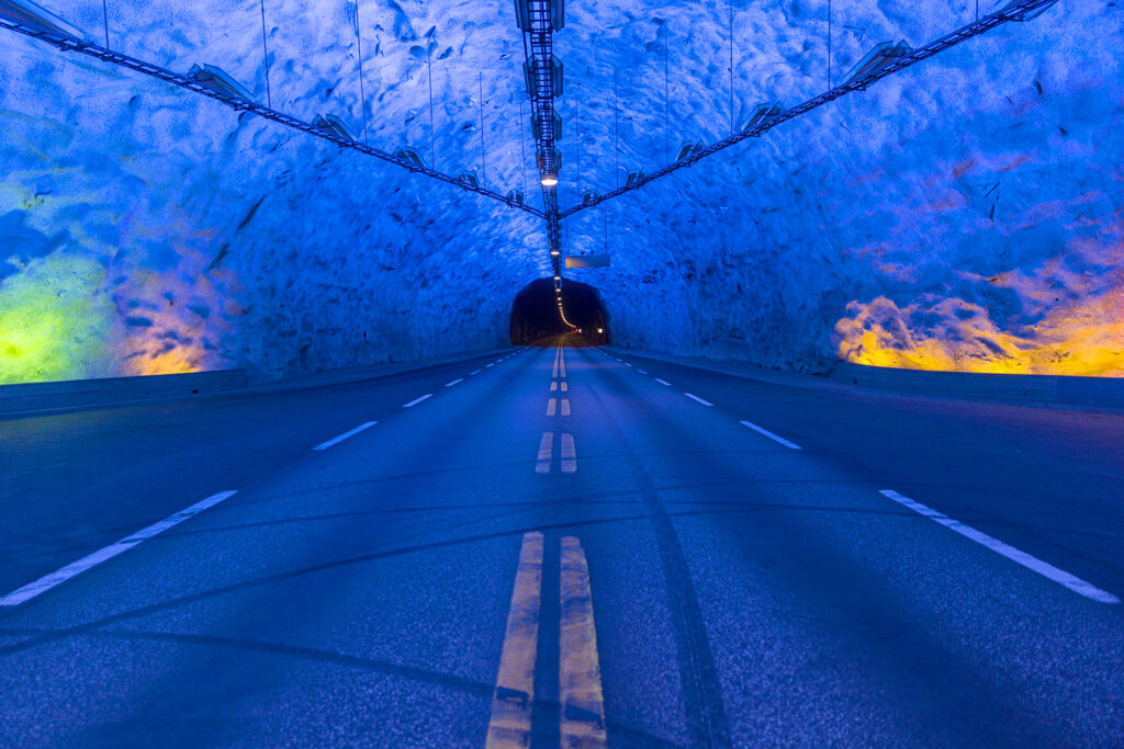 Mengagumkan, Inilah 5 Terowongan Terpanjang di Dunia
